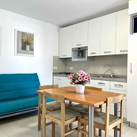 Apartamento In 21782